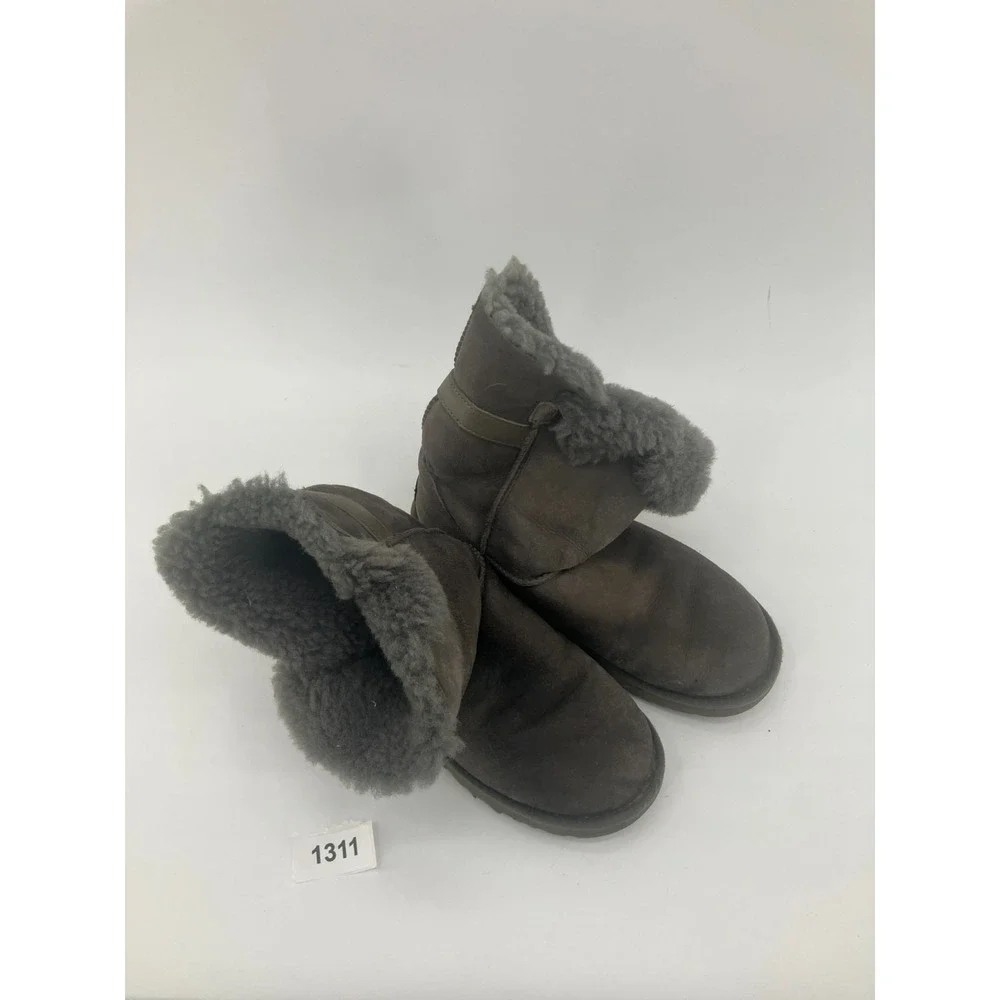 UGG Nash 1012446 Winter Boots Womens‎ US 9 Gray Round Toe Sheepskin Lined Cozy